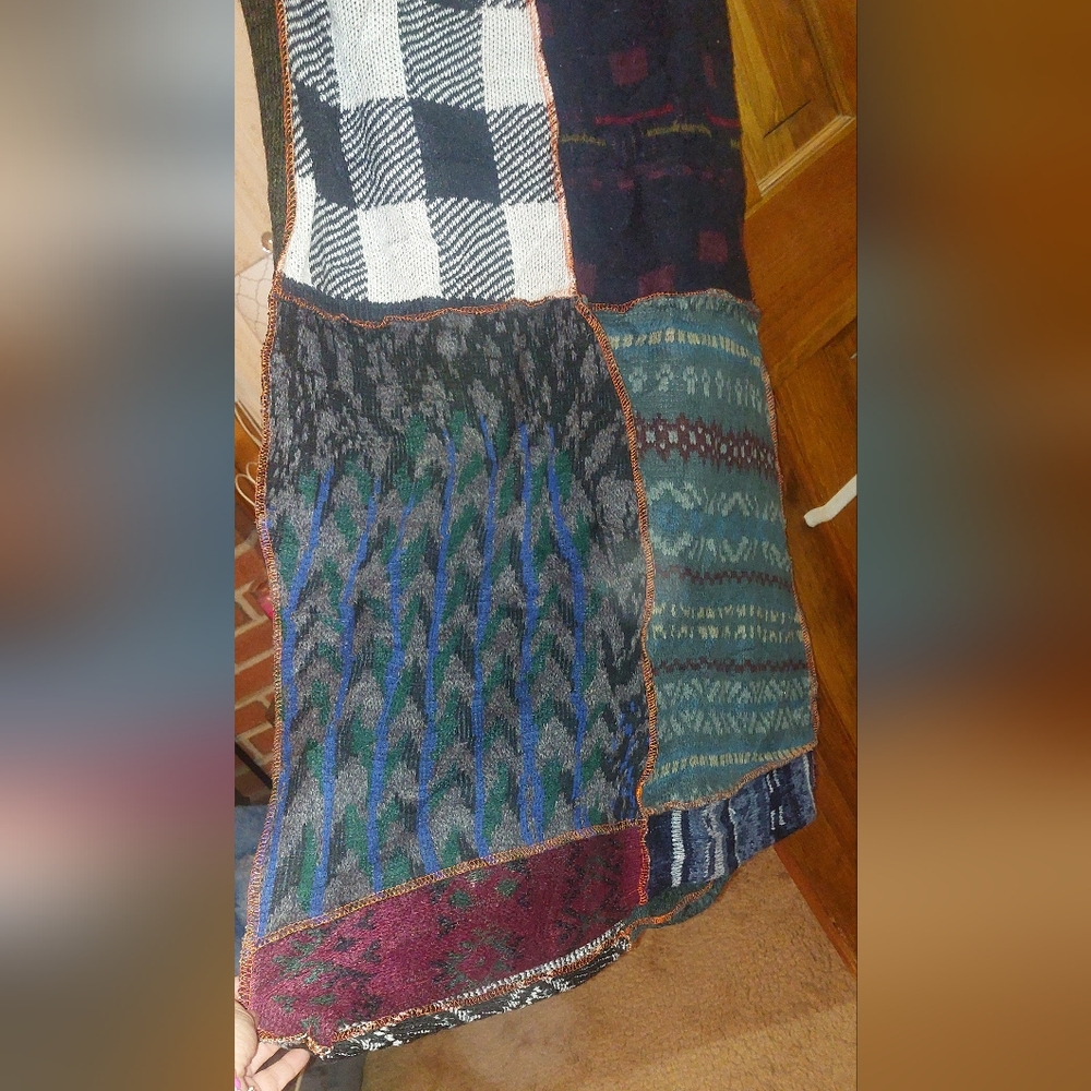 UO Urban Renewal Re/Creative Remade Patterned Sweater Maxi Skirt - Picture 8 of 10